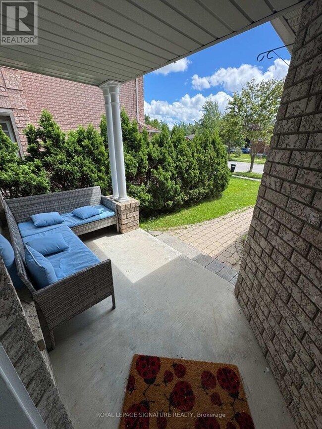 Photo du bâtiment - 118 Athabaska Rd