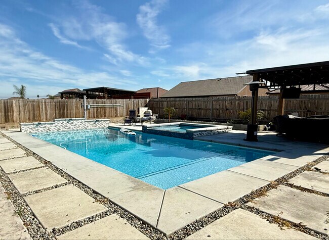 Foto del edificio - 2093 Cortner St