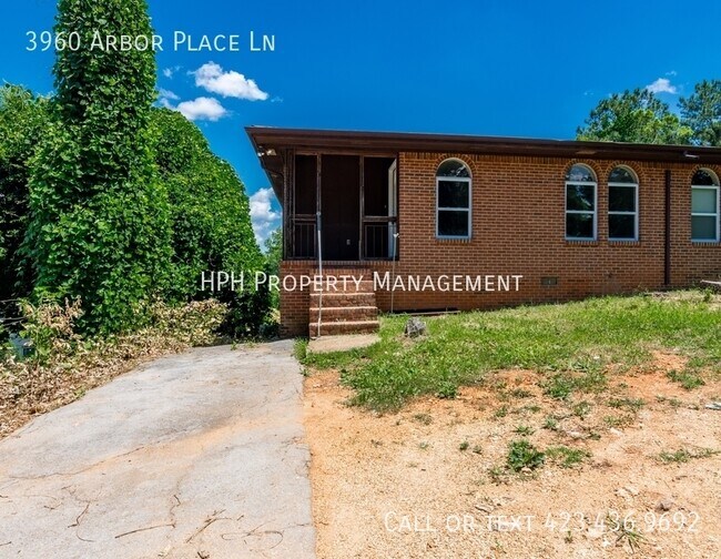 Foto del edificio - 3960 Arbor Pl Ln
