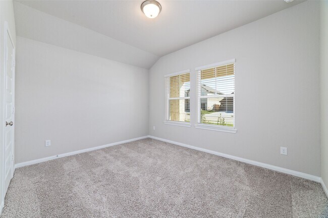Foto del edificio - 21518 Carbone Ln