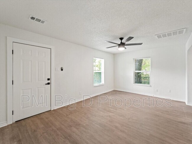 Foto del edificio - 2513 Southland St