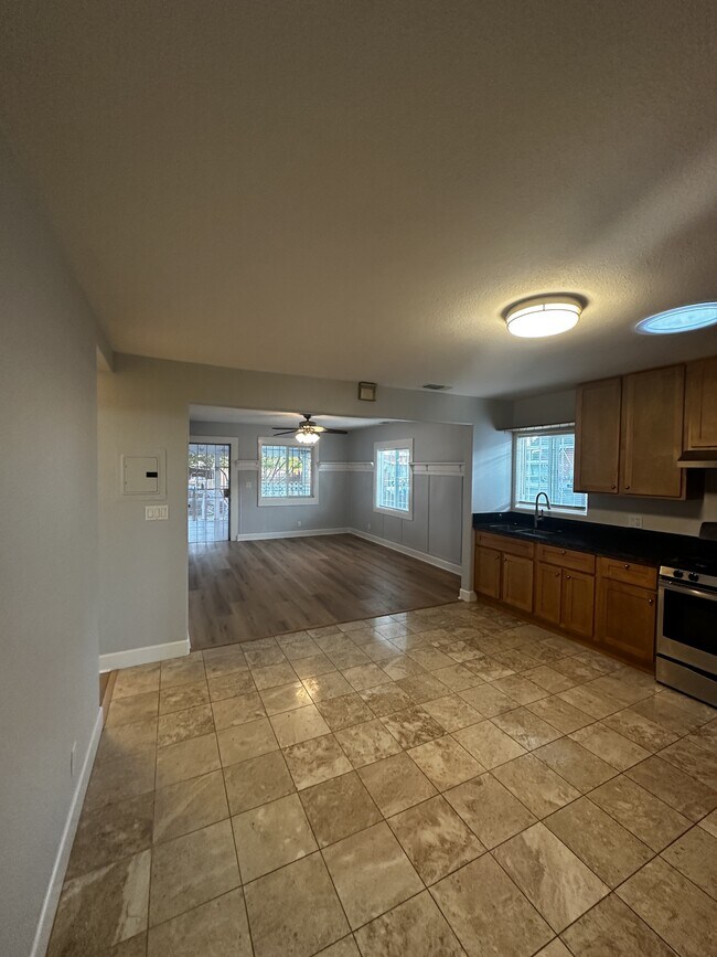 Foto del edificio - 1111 87th Ave