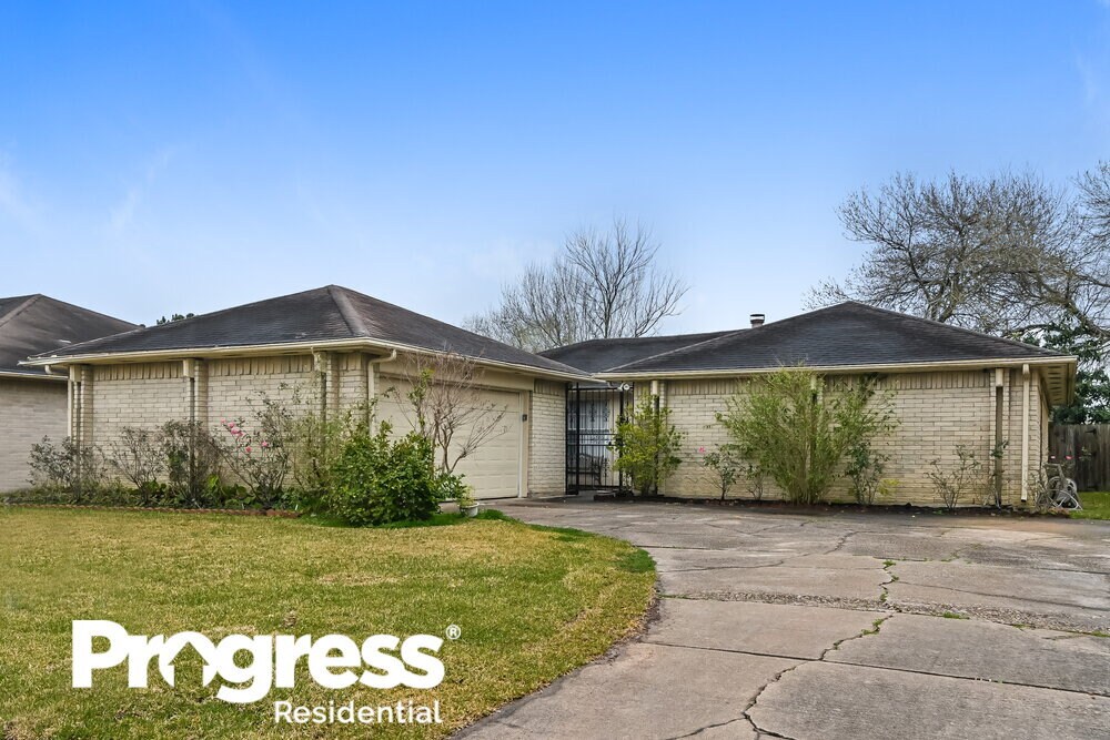 Primary Photo - 3331 Boxelder Dr