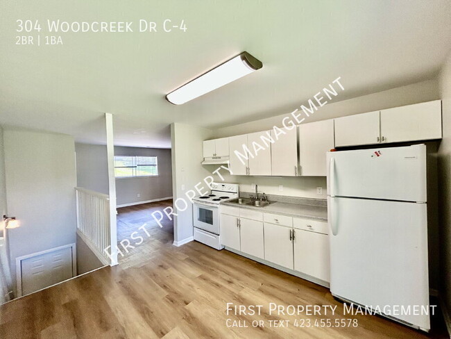 Building Photo - 304 Woodcreek Dr C