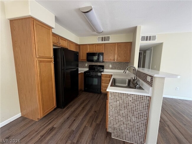 Building Photo - 3079 Key Largo Dr