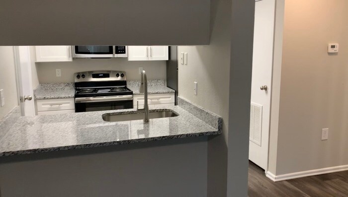 Primary Photo - Renovated Hickory