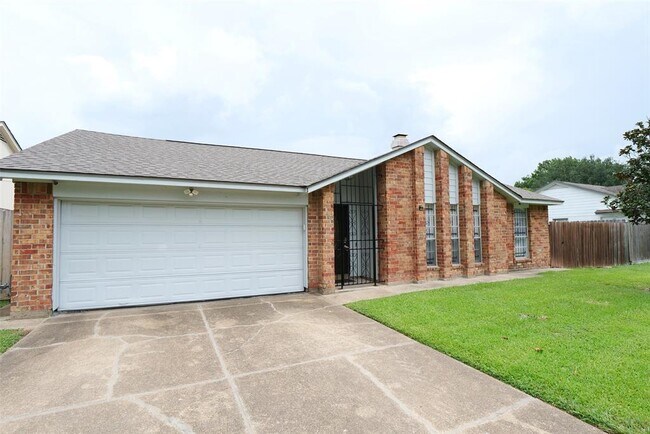 Foto del edificio - 13314 Ensley Wood Dr