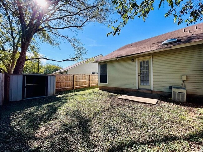 Building Photo - 9303 Kempler Dr