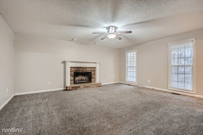 Building Photo - 4 br, 3.5 bath House - 249 Edgewood Drive