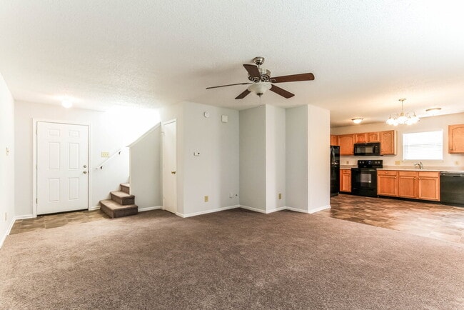 Building Photo - 1919 Orchid Bloom Ln