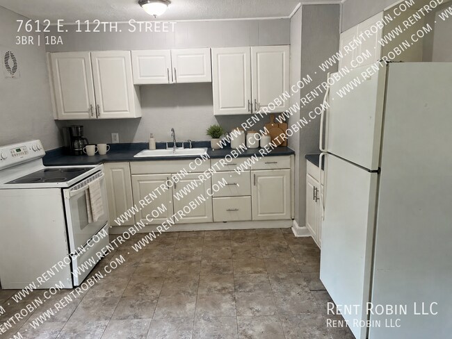 Foto del edificio - 7612 E. 112th. Street-