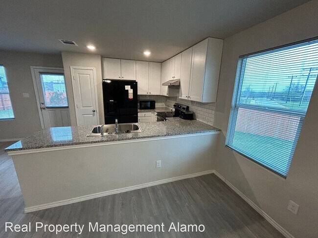 Building Photo - 3 br, 2 bath House - 5714 Sunset Vista