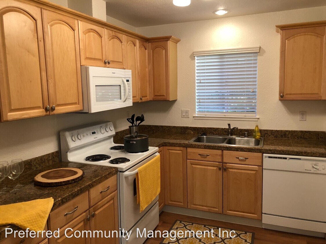 Primary Photo - 15265 Winchester Blvd