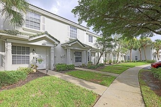 Building Photo - 8205 Pacific Beach Dr