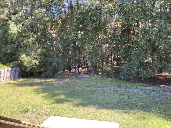 Foto del edificio - 1540 Bradley Blvd