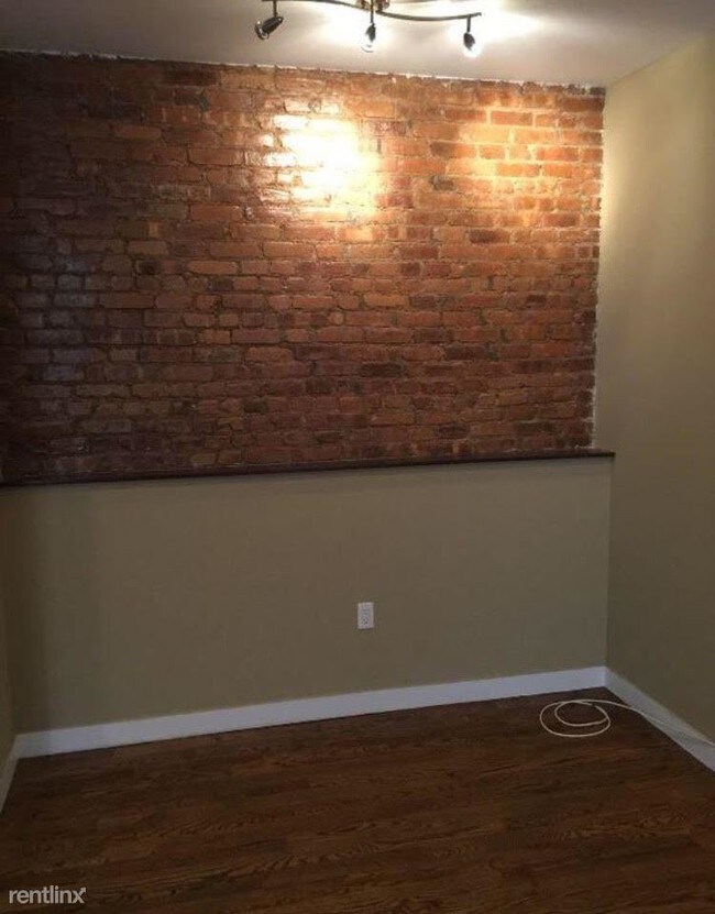 Building Photo - 2585 Bedford Ave