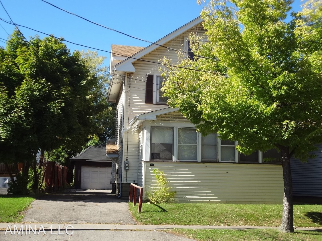 Primary Photo - 4 br, 2 bath House - 1511 N Goodman St