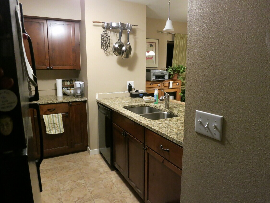 101 Blue Grouse Ln Unit D, Silverthorne, CO 80498 Condo for Rent in