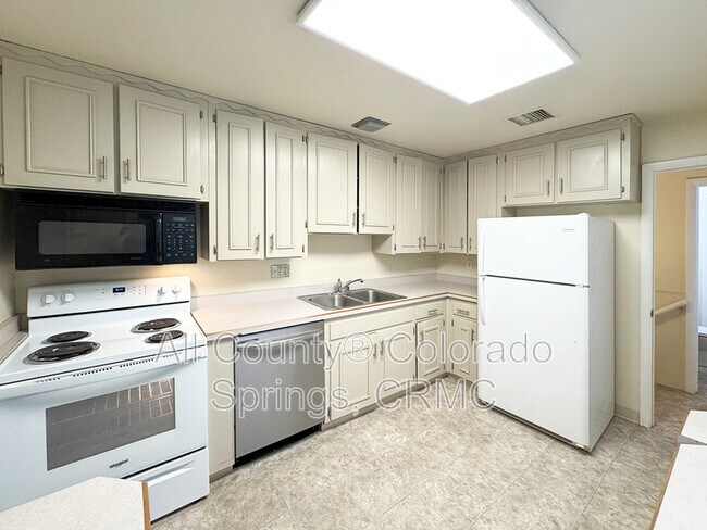 Foto del edificio - 2122 Meyers Ave