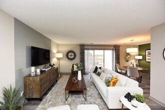 Building Photo - Edison at Meridian Hills