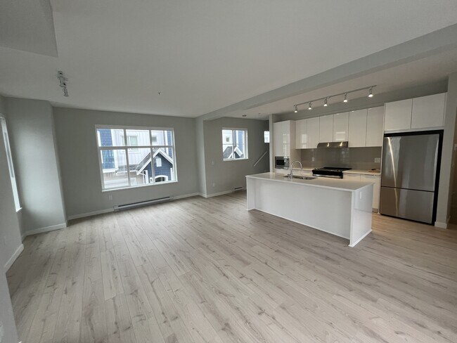 Photo du bâtiment - 11280 Pazarena Pl.