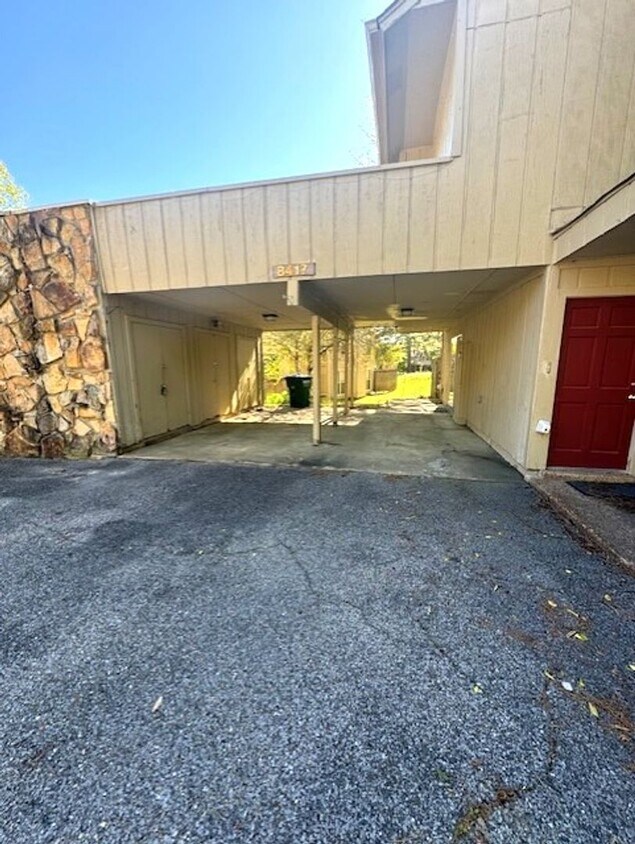 Primary Photo - Beautiful Townhouse In Cordova