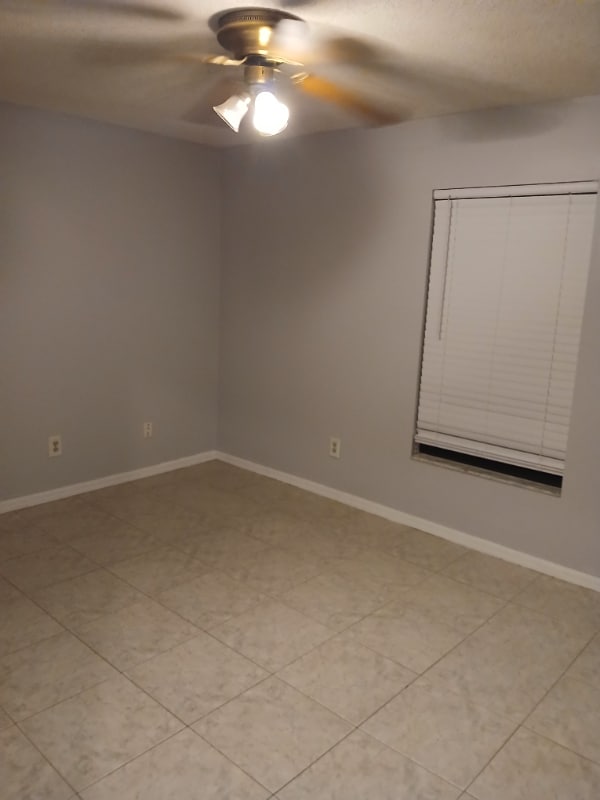 Building Photo - 4816 Miranda Cir