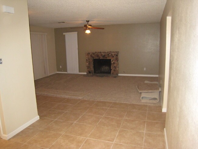 Building Photo - 1301 Hickory St
