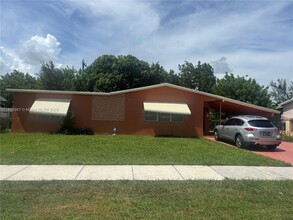 Building Photo - 1245 NW 186th St