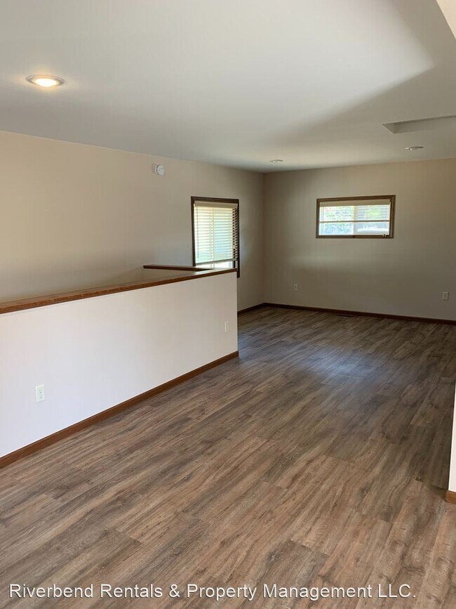 Building Photo - 2 br, 1.5 bath House - 5491 176th St