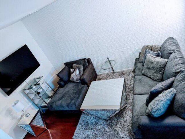 Foto del edificio - 3221 Stanton Rd SE