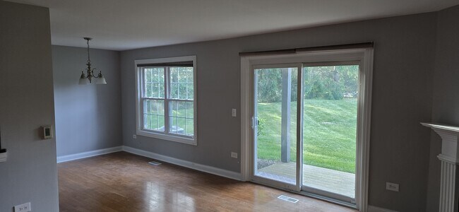 Foto del edificio - 43 Foxcroft Rd