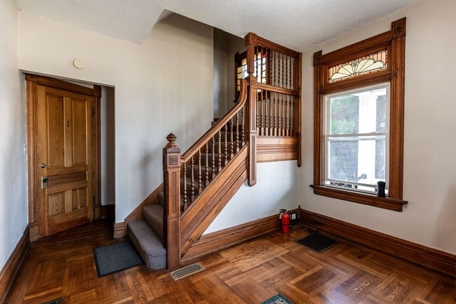 Photo - Hudson Ave. Apartment