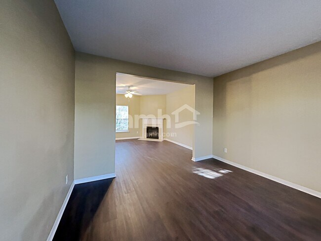 Foto del edificio - 1449 Tuscan Drive