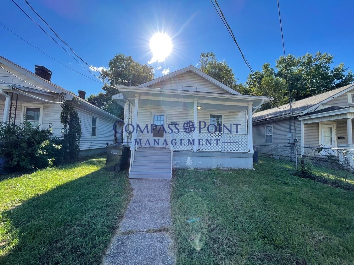 Primary Photo - Newly Renovated Just For You! First Month's Rent Free!!