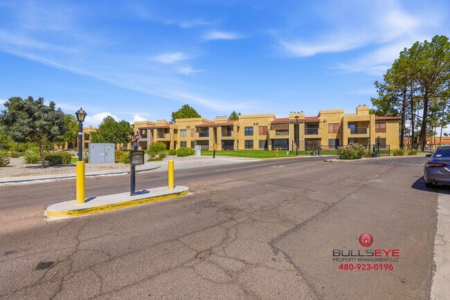 Foto del edificio - 8344 N 21st Dr
