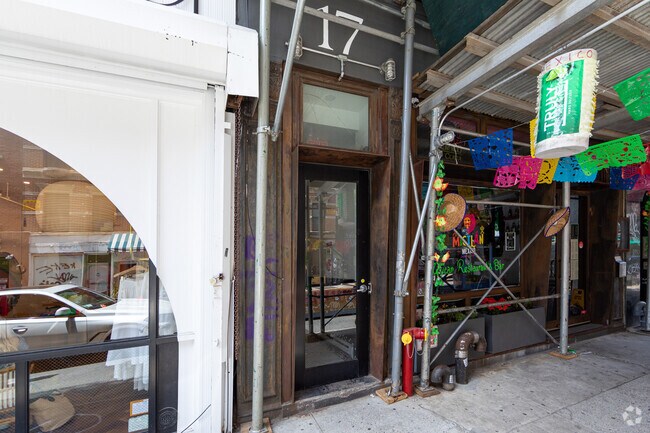 Entrance - 17 Orchard St