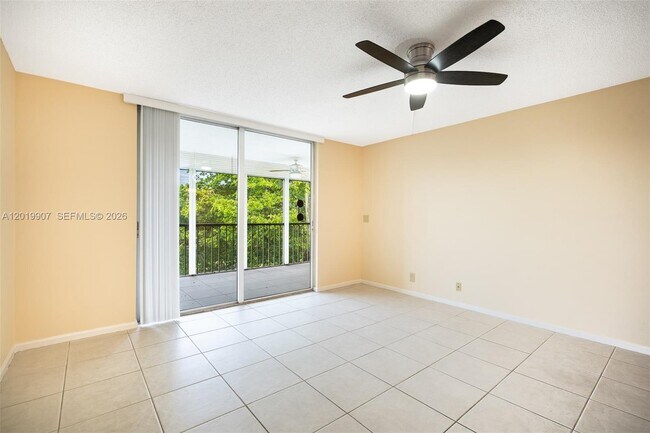 Foto del edificio - 260 NW 76th Ave