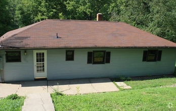 Building Photo - 216 Magill Rd