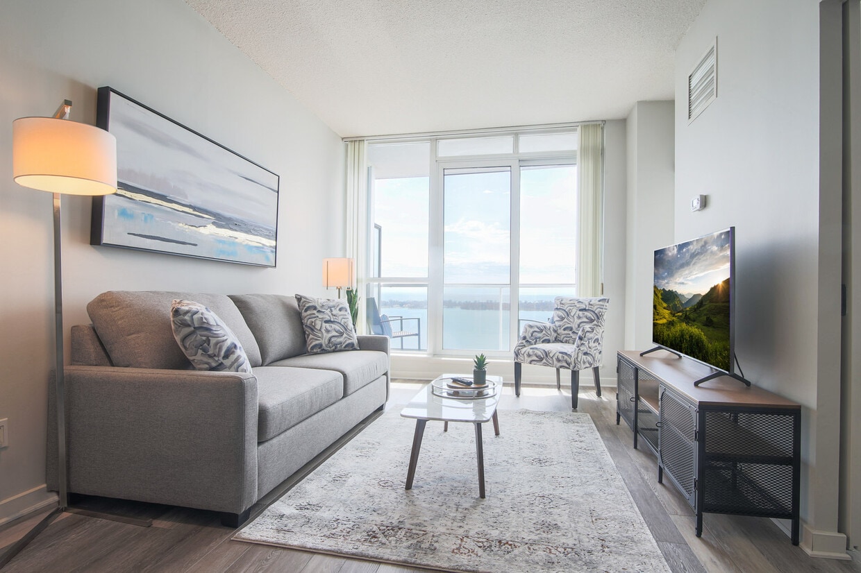 Primary Photo - 210 Queens Quay W