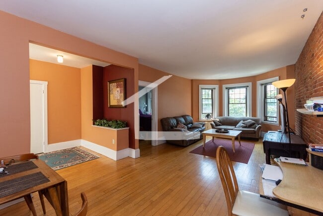 Photo - 1169 Commonwealth Apartment
