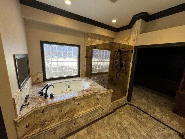 Building Photo - 8904 Bridget Leigh Way