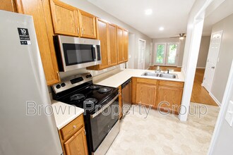 Building Photo - 303 Hinsdale Ave