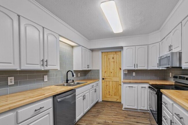 Foto del edificio - 359 Eastwood Avenue Ridgeland, MS 39157