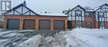 Building Photo - 216 Equestrian Dr