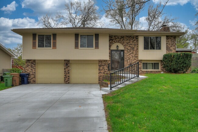 Building Photo - 4611 Margo St