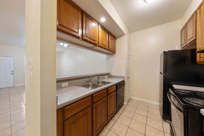 Foto del edificio - 518 Dukeway Dr