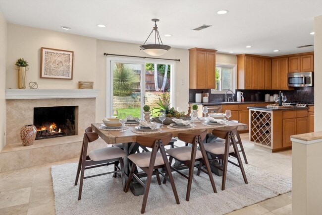 Foto del edificio - 6220 Covington Way