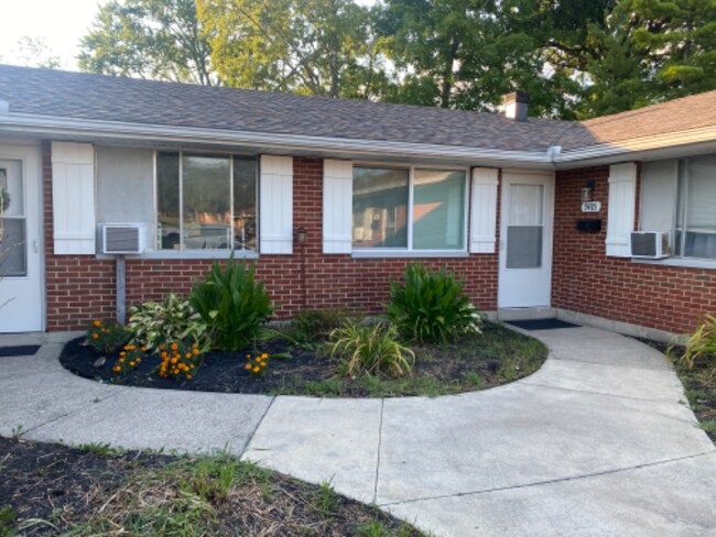 Building Photo - 5485 Bellefontaine Rd