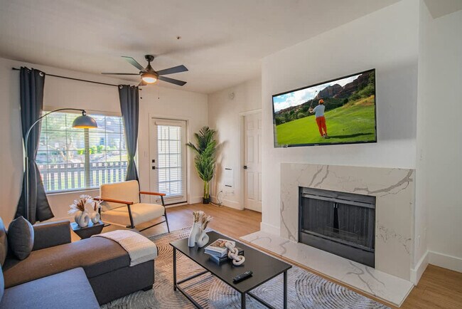 Foto del edificio - 7900 E Princess Dr